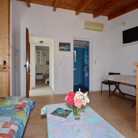 Liokorni Village Gaios Bagian luar foto