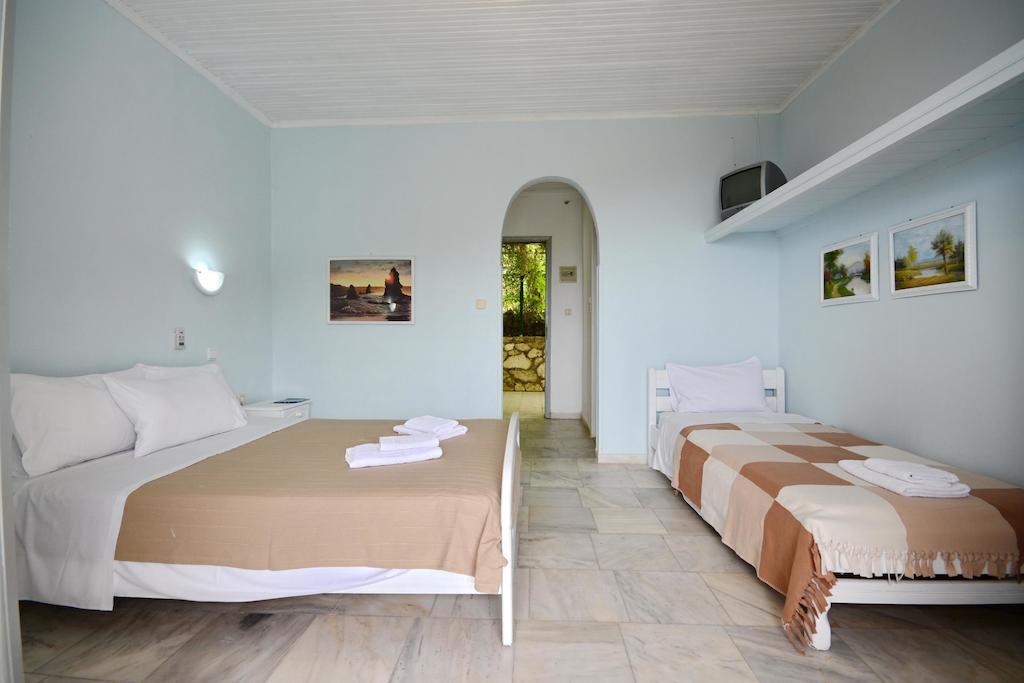 Liokorni Village Gaios Bagian luar foto