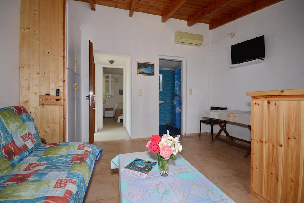 Liokorni Village Gaios Bagian luar foto